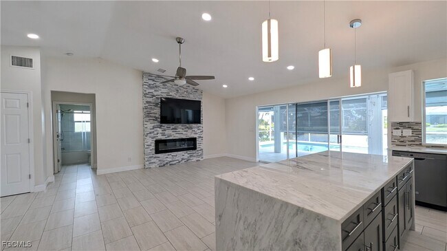 Building Photo - 1254 NW 37th Pl