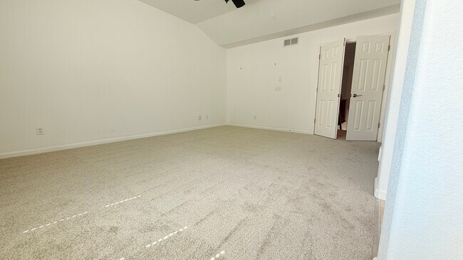 Building Photo - 8411 Briar Trace Dr