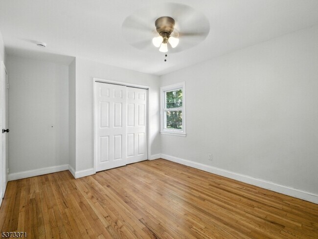 Building Photo - 46 Tichenor Terrace