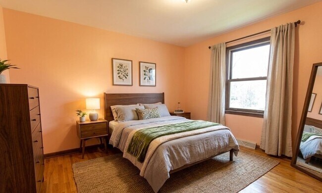 Building Photo - 730 Humboldt St