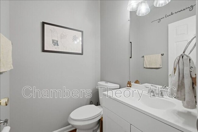 Building Photo - 2447 Clover Field Cir