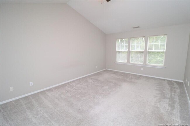 Building Photo - 104 Bell Tower Way