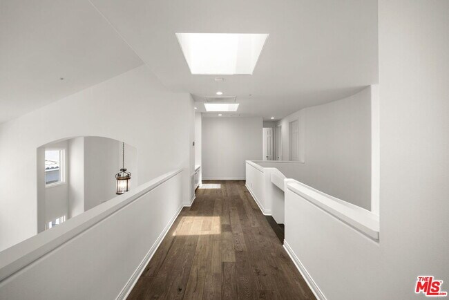 Building Photo - 16648 Cll Arbolada
