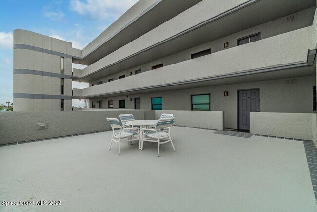 Building Photo - 85 S Atlantic Ave