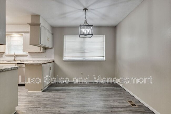 Building Photo - 117 Sahoma Terrace