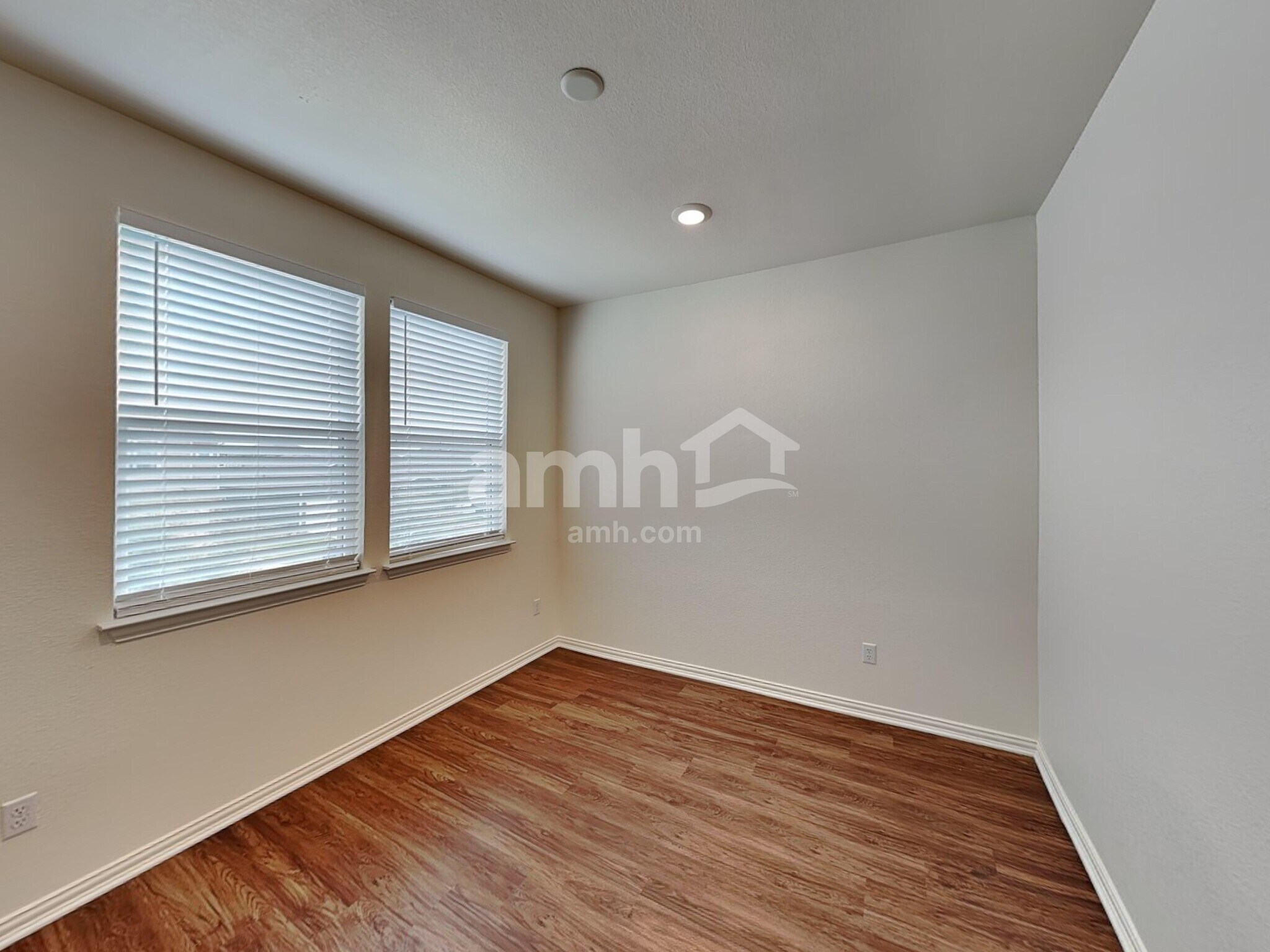 Building Photo - 2717 Deerfield Creek