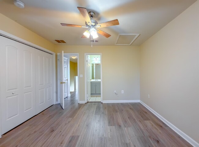 Building Photo - 1558 Devoe St