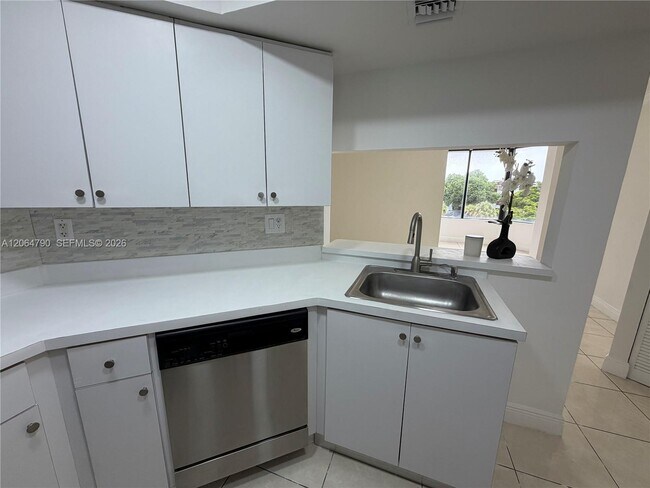 Building Photo - 8305 SW 152nd Ave