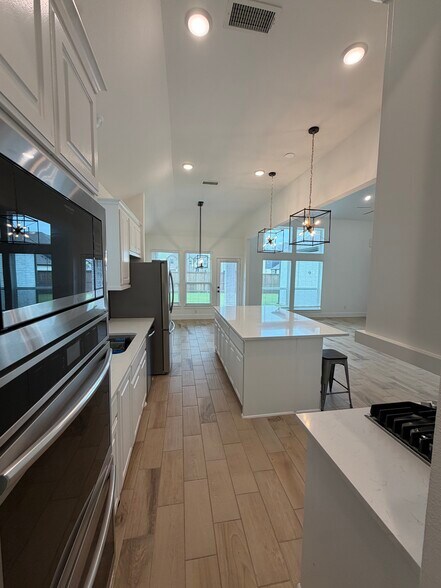 Building Photo - 9613 Polo Pony Ct