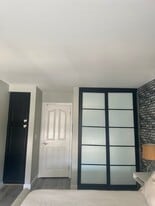 Building Photo - 3030 Suncrest Dr
