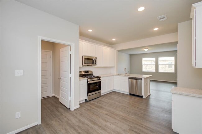 Building Photo - 8411 Baywatch Cir