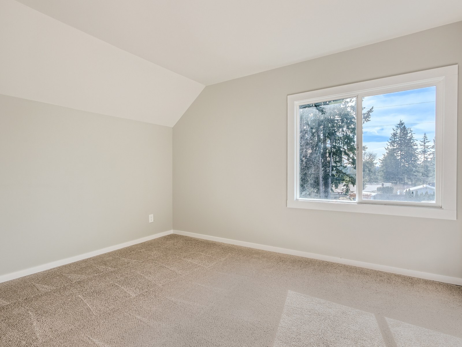 Building Photo - 13710 156th Ave SE