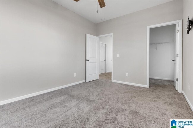 Building Photo - 848 Ridgeway Ave