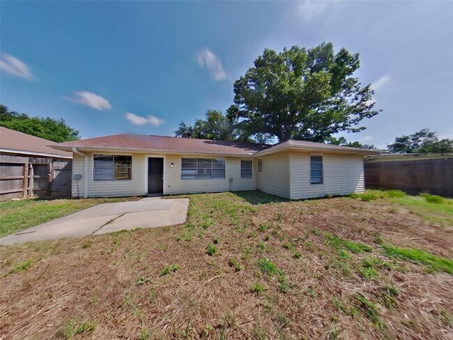 Building Photo - 16319 Silver Sky Ln
