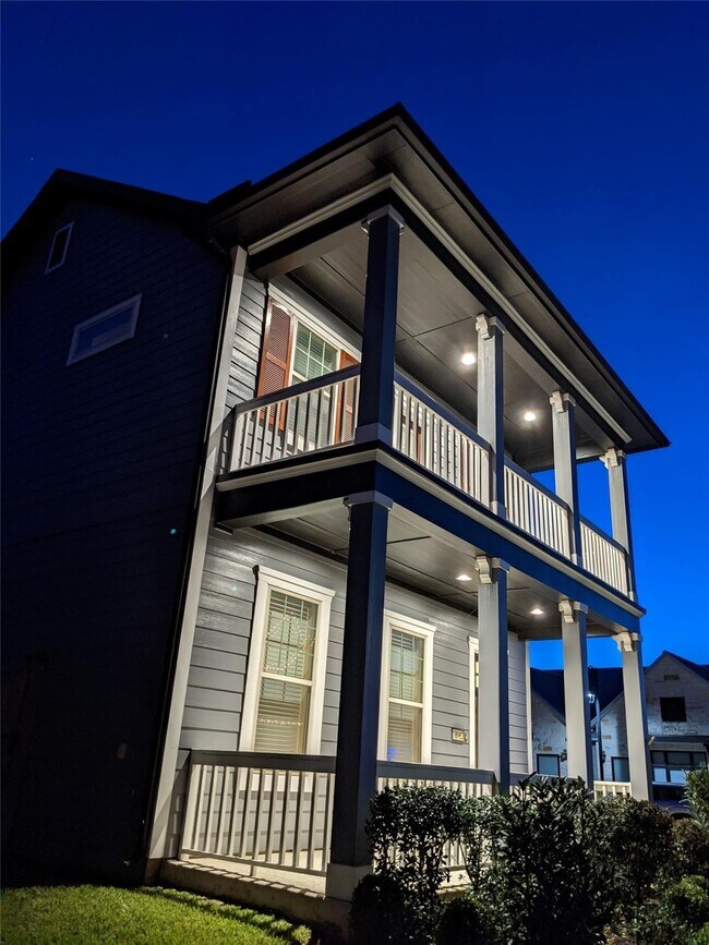 Building Photo - 18163 Moonlit River Dr