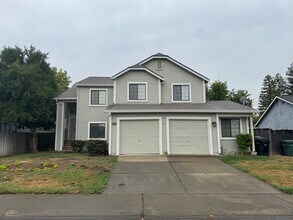 Building Photo - Antelope home