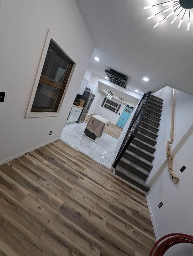 Building Photo - 312 S Penn St