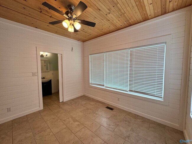 Building Photo - 126 Spano Rd