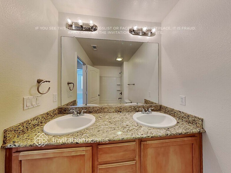 Building Photo - 5569 Roaring Rapids Way