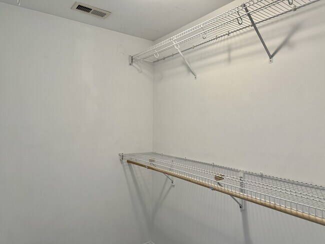Building Photo - 3721 Stillwood Dr