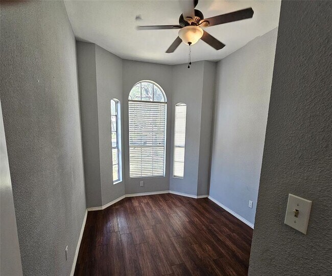 Building Photo - 12503 Deer Falls Dr