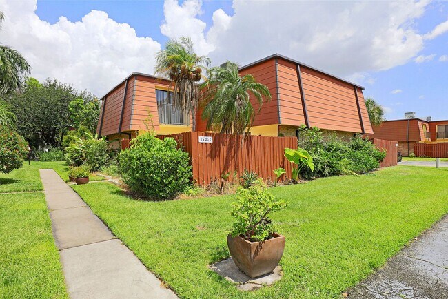 Building Photo - 1538-3 Park Meadows Dr