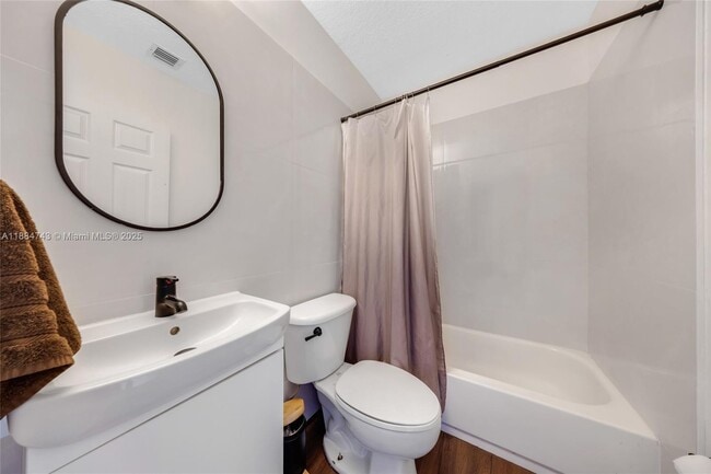 Building Photo - 5625 NW 112th Path