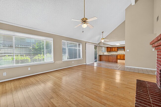 Building Photo - 1535 Beaconshire Rd