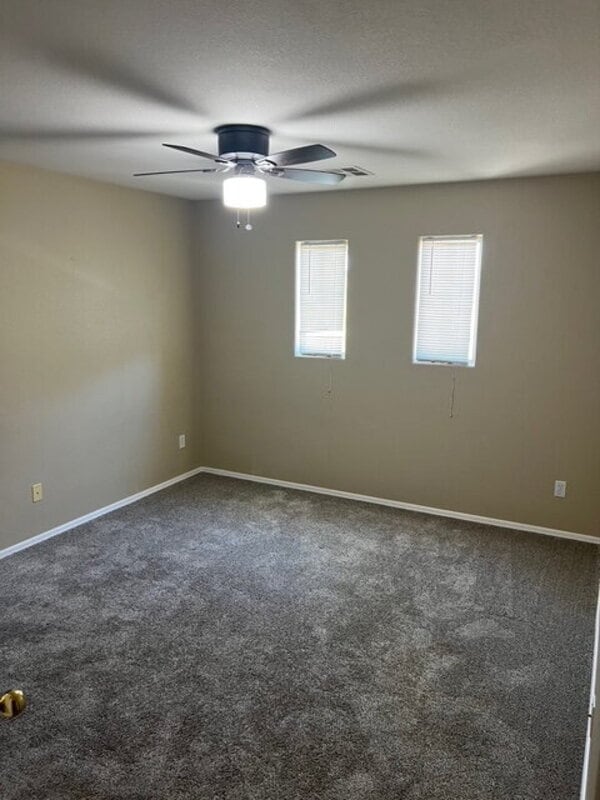 Building Photo - 3970 S Laurel Way