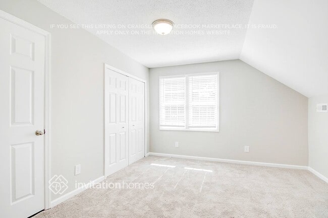 Building Photo - 201 Zircon Ln