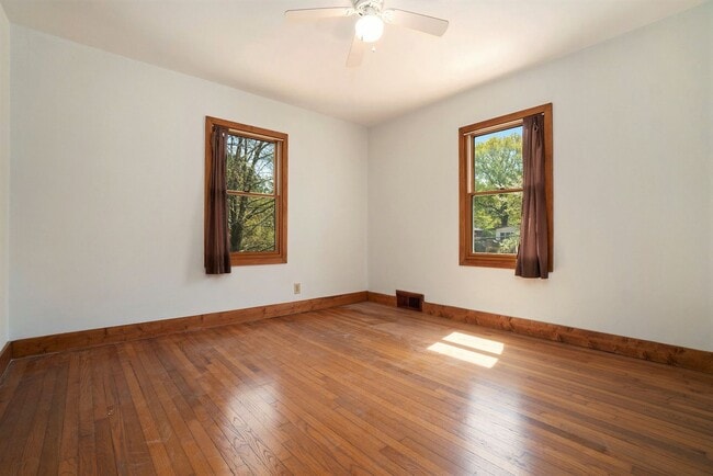 Building Photo - 3 Bedroom, 2 Bath in Decatur