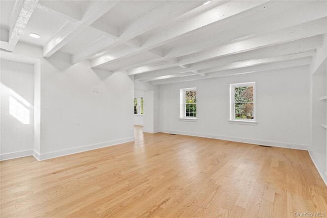 Building Photo - 26 Latimer Ln