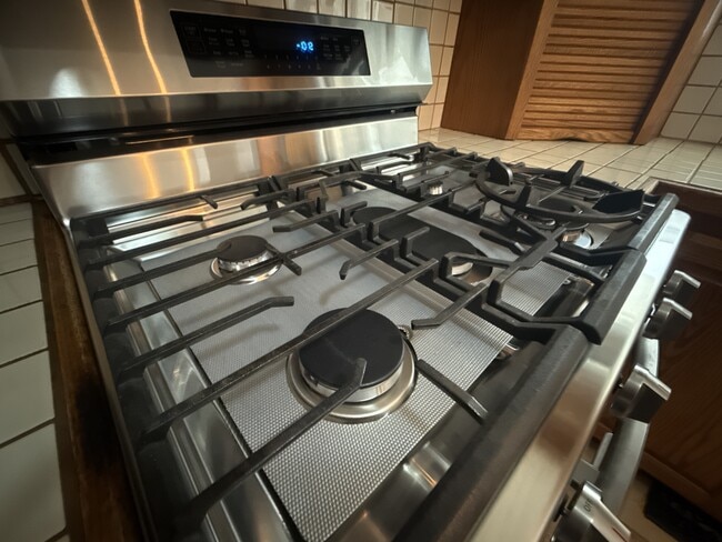 Building Photo - 3085 W 5685 S