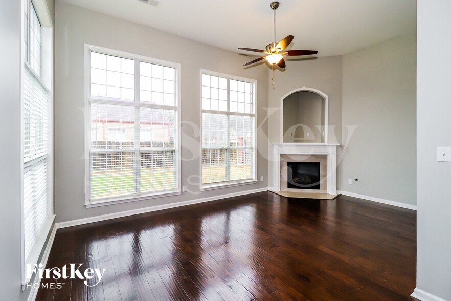 Building Photo - 1651 S Frence Creek Cove