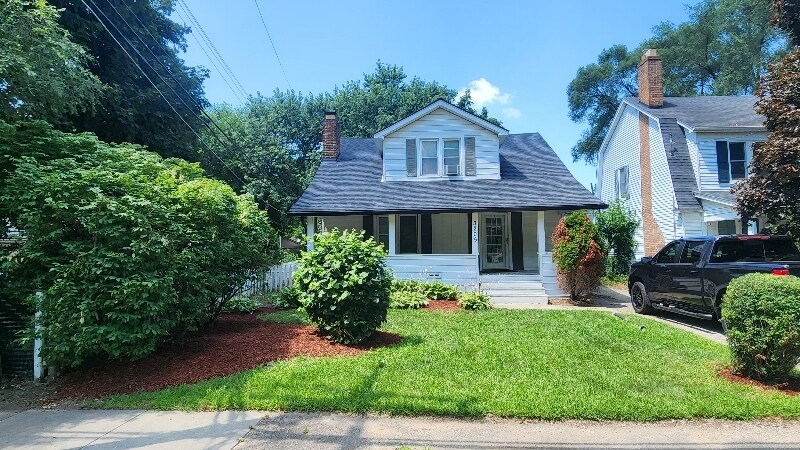 Primary Photo - 3205 Sashabaw Rd