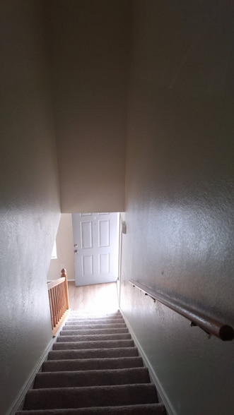 Building Photo - 3702 Malibu Ln