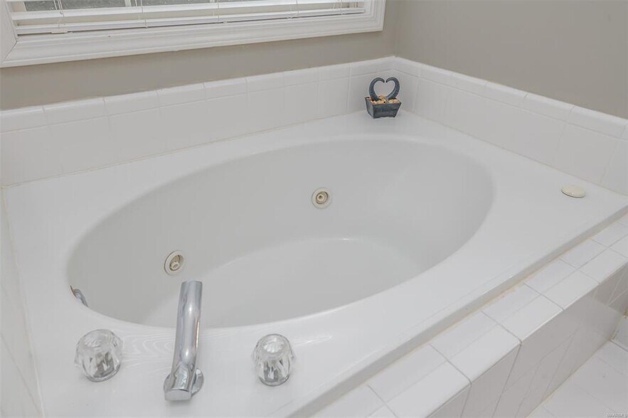 Building Photo - 9211 Hanston Pl