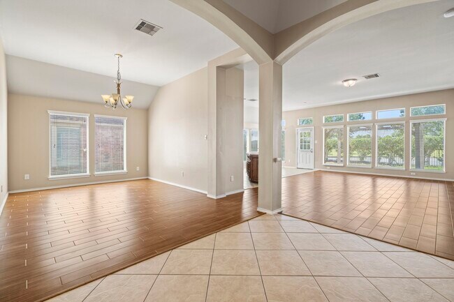 Building Photo - 7242 Rambling Tree Ln