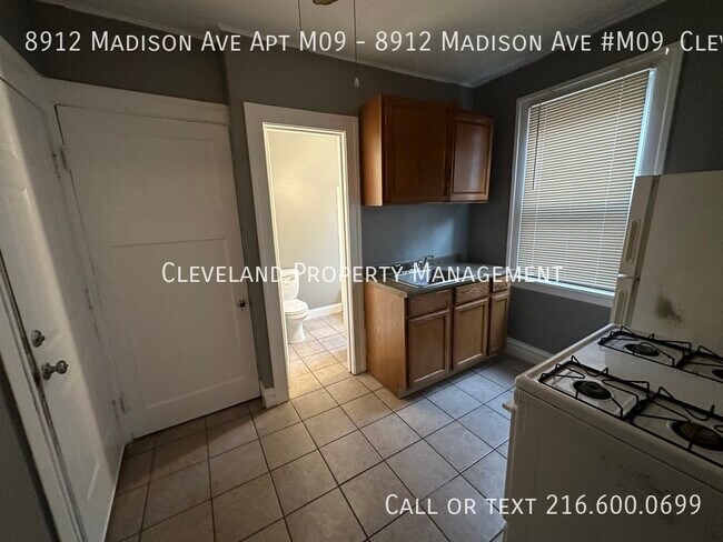 Building Photo - 8912 Madison Ave
