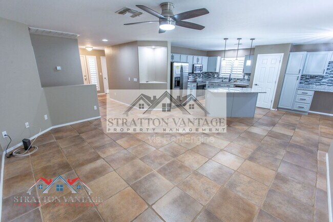 Building Photo - 10234 E Carol Ave