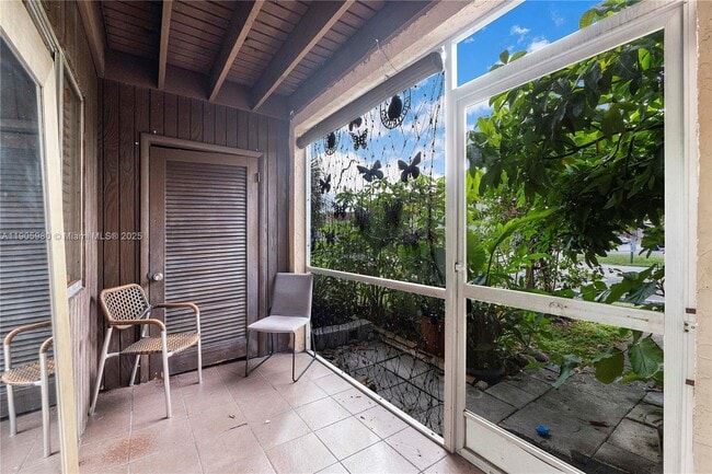 Building Photo - 6060 Forest Hill Blvd