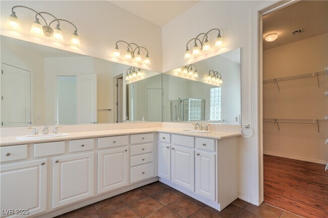 Building Photo - 2180 Waterton Rivers Dr