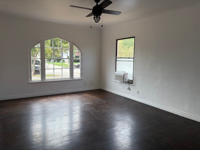 Building Photo - 3506 Falcon Ave