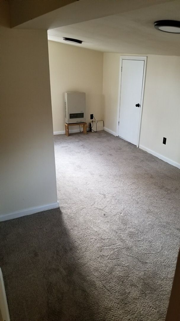 Building Photo - Bright & Updated 2-Bedroom, 2-Bath Apartment