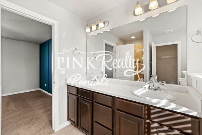 Building Photo - 10970 Rowley Dr