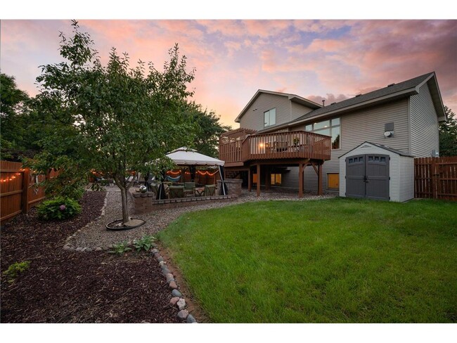 Building Photo - 4133 Sunset Trail N