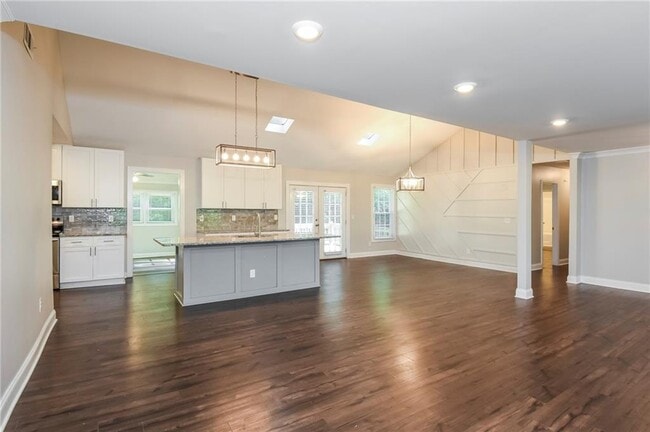 Building Photo - 3969 Carter Dr NW