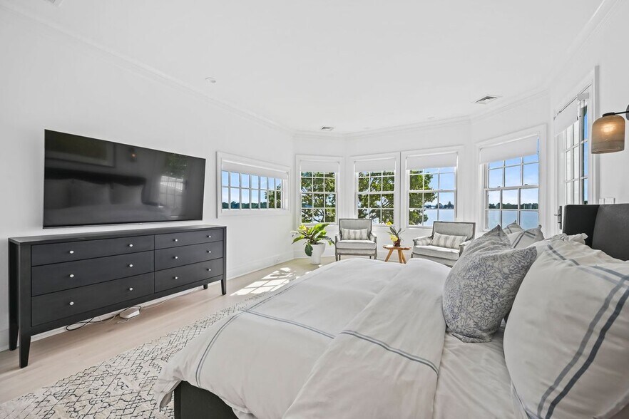 Building Photo - 19 Weeds Landing