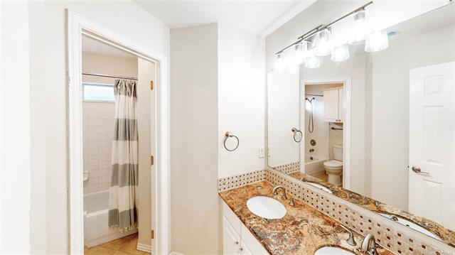 Building Photo - 2701 Stone Creek Dr