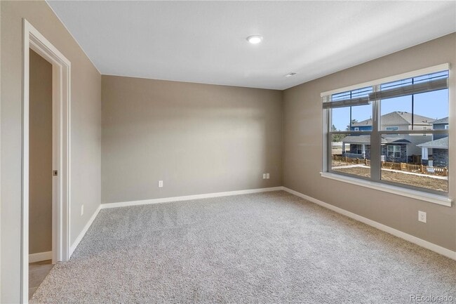 Building Photo - 827 Quatar St